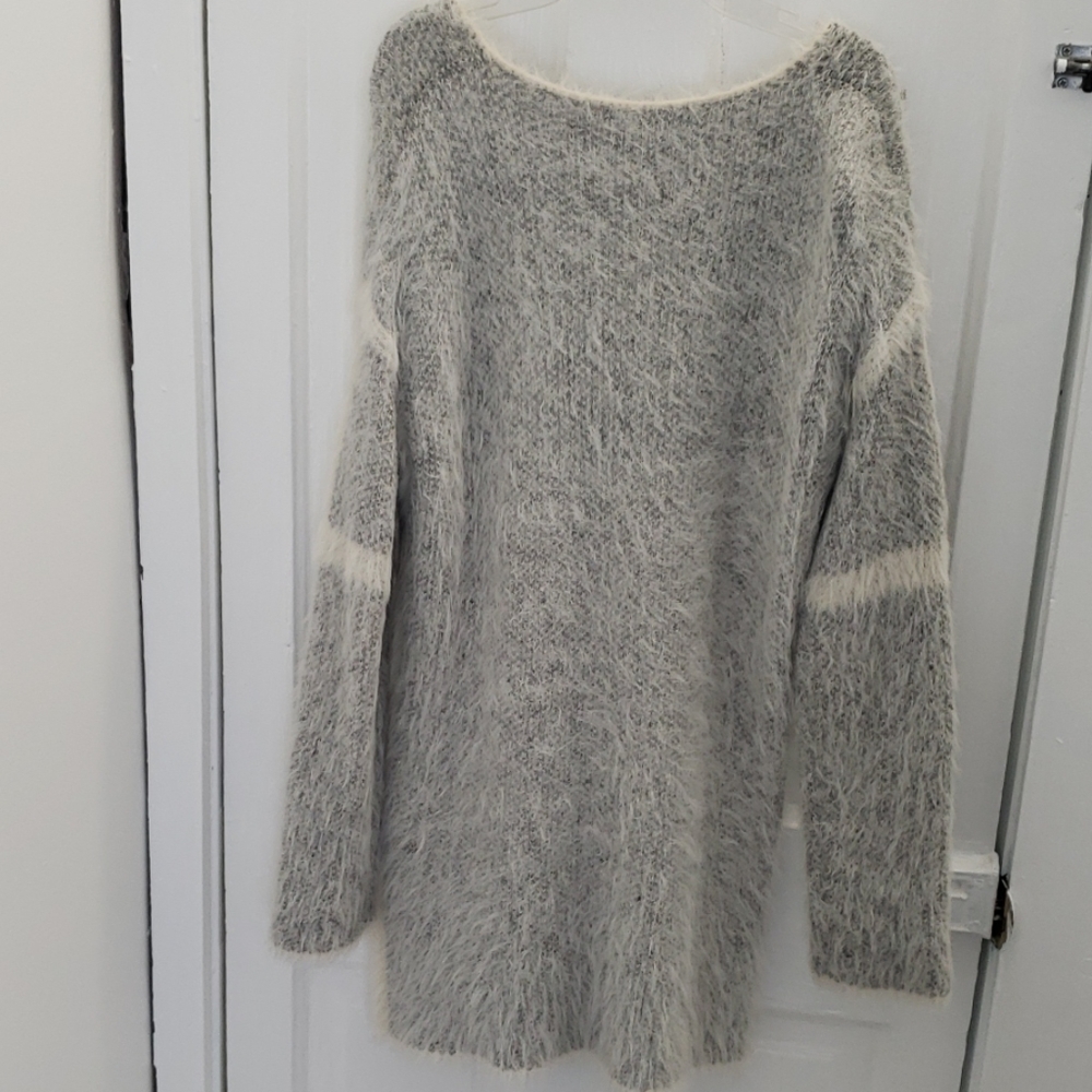 Fuzzy Sweater - Picture 4 of 4